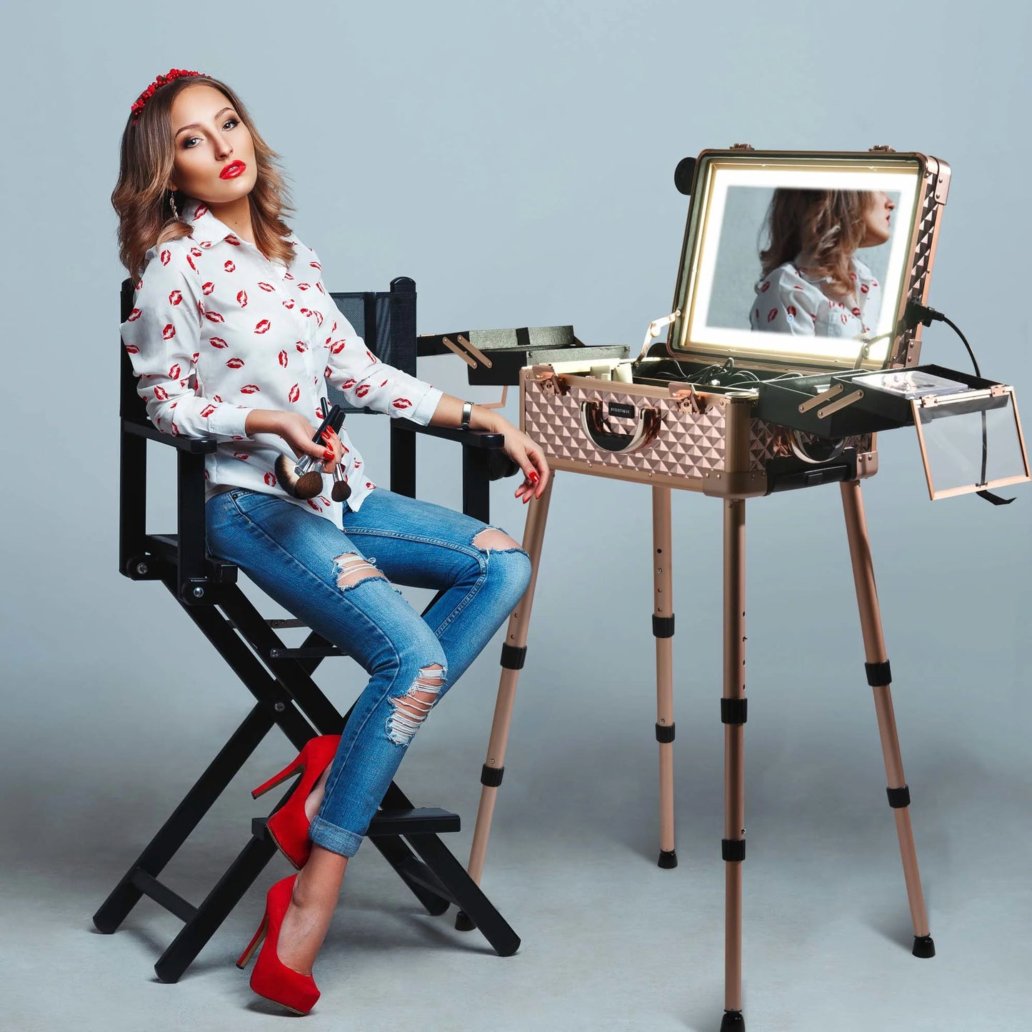 Rolling Makeup Case Mirror LED Lighted 20Inch Adjustable Brightness Extendable Tray for Makeup Artist Travel Studio