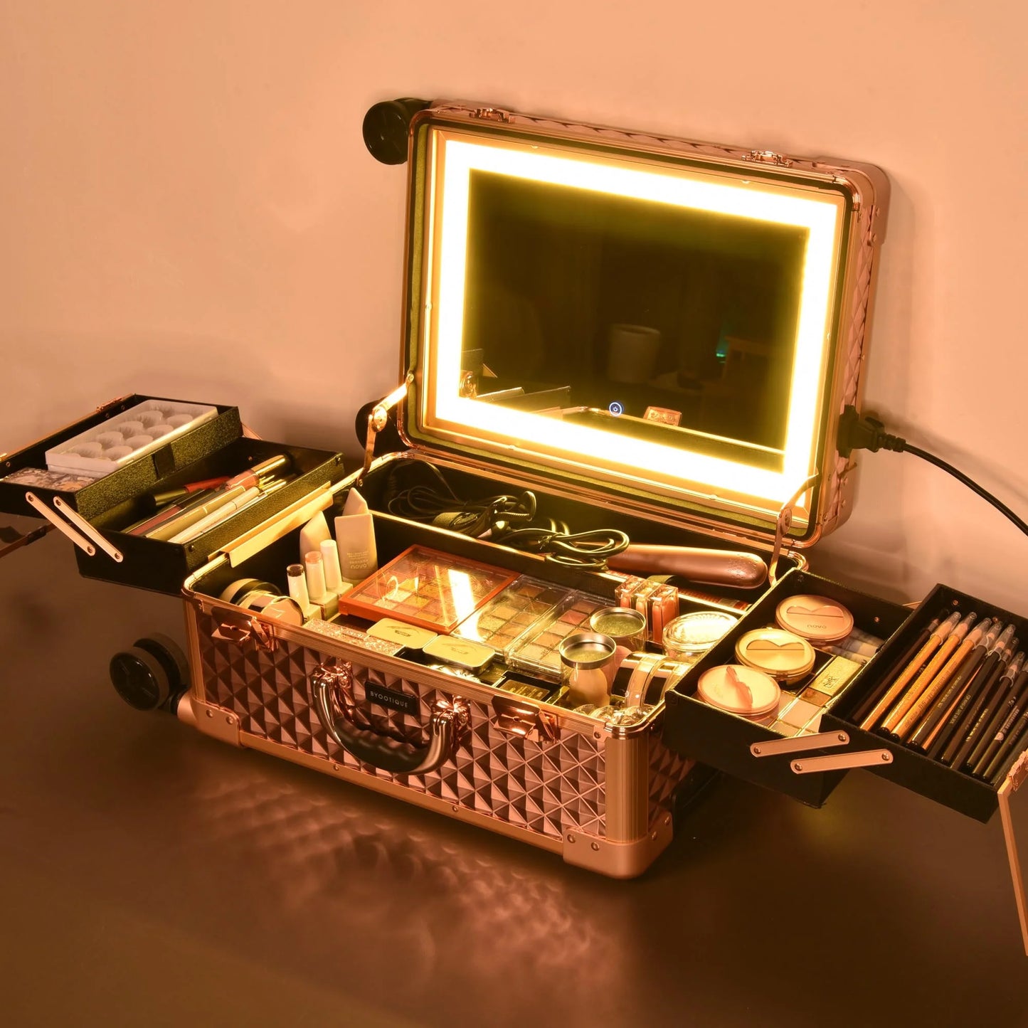 Rolling Makeup Case Mirror LED Lighted 20Inch Adjustable Brightness Extendable Tray for Makeup Artist Travel Studio